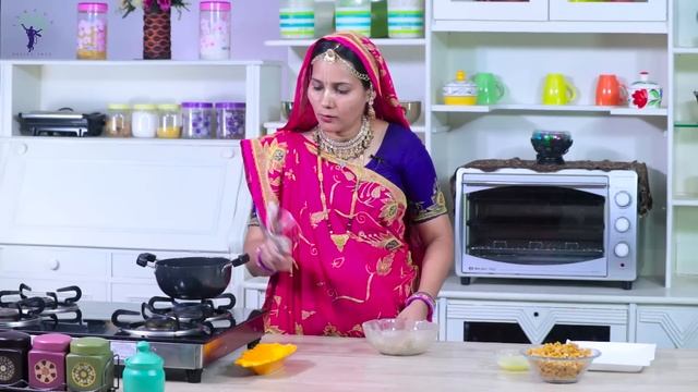 Churme Ke Ladoo Recipe | चूरमे के लड्डू | How to make Churme Ke Ladoo at home | Satvik Rasoi смотреть онлайн