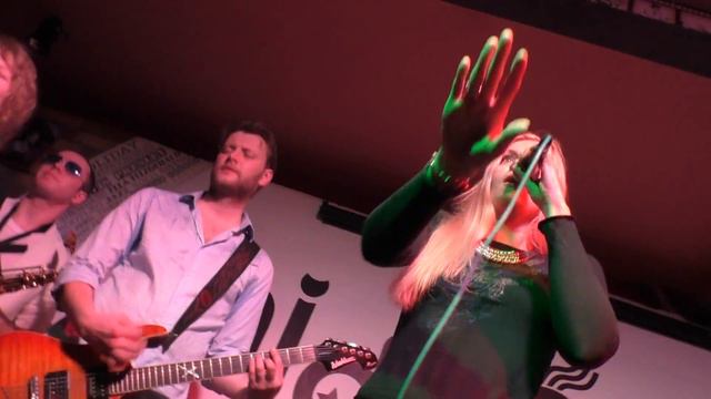 Анна Ханян и Виктория Терёшина - I Will Survive (Gloria Gaynor cover) @ Hidden bar 22.01.2017 смотреть онлайн