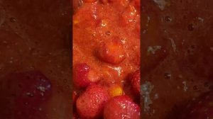 ПОПРОБУЙТЕ ТАК ЗАМОРОЗИТЬ КЛУБНИКУ?СОХРАНЯЕМ ВСЕ ВИТАМИНЫ В КЛУБНИКИ???