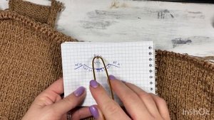 Мастер класс жилет спицами  простым узором с V-образным вырезом и разрезами по бокам!