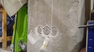 Сверление подрозетников при помощи  шаблонов. Электромонтажные работы в Санкт Петербурге.