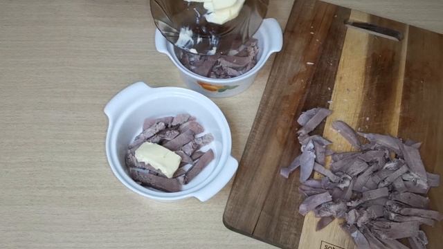 Запеченные свиные языки. Необычный для них вариант приготовления и очень простой. смотреть онлайн