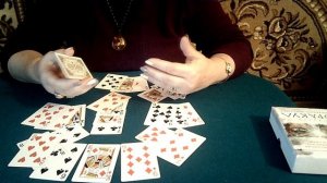 Соперница. Расклад на игральной колоде.