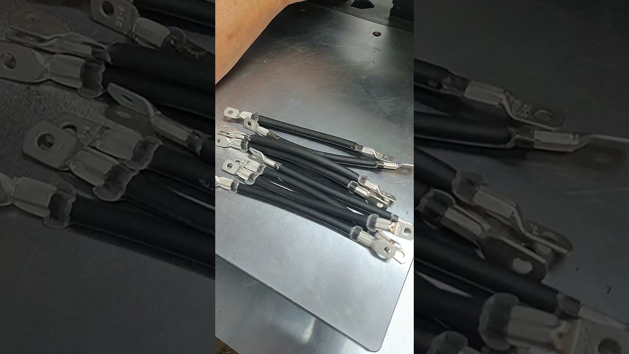 Изготовление гибких перемычек из кабеля Пугв 1х25 смотреть онлайн