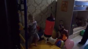 Детская Боксерская груша и Боксерские перчатки из FIX Price // ДЕТИ БОКСИРУЮТ