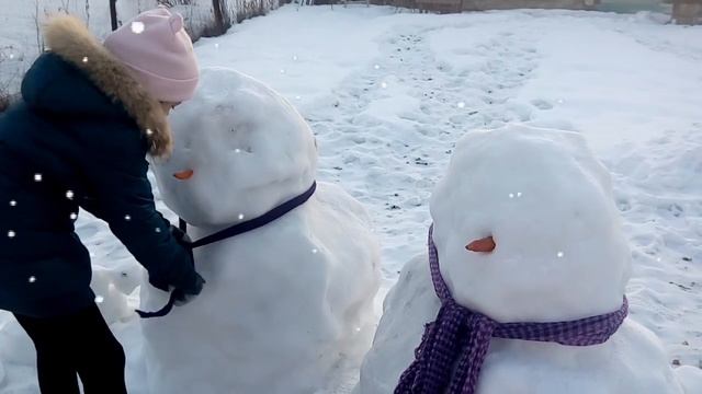 Зимние забавы с Юляшкой и Дашей/ ДЕЛАЕМ НОС Снеговикам смотреть онлайн