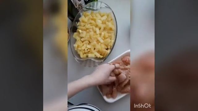 Филе курицы с картофелем,ананасом под сыром ,в духовке!