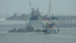 Бронекатера "Шмель" на дежурстве по охране крымского моста. Каспийская флотилия. Корвет патрульный