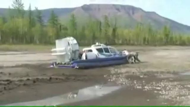 СВП катер на воздушной подушке Марс застрял почти на ровном месте смотреть онлайн