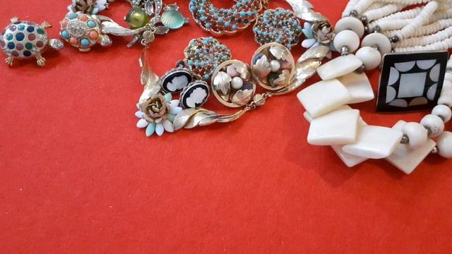 72. Новые украшения из интернета и рынка,а так же отремонтированые украшения!!! смотреть онлайн