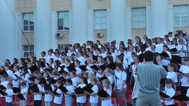 Тысячный детский хор Ульяновской области поёт  Широка страна моя родная