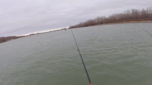 Рыбалка поздней осенью на реке Иртыш