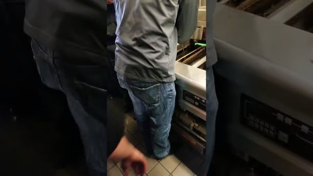 Frymaster Filter Training смотреть онлайн