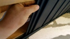 Крыша, металочерепица, подшивка софитом и заземление.