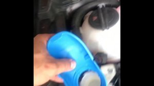 Замена старой крышки бачка омывателя на новую VAG.VW ,Skoda