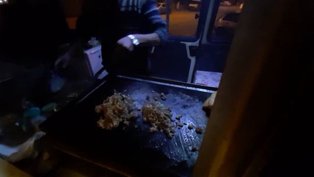 Не смог купить dürüm. Я пытался. Купил Kokoreç в забегаловке. смотреть онлайн