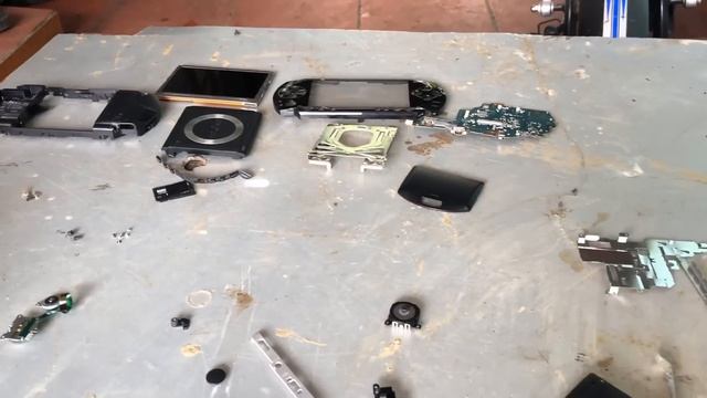 Restoration Sony Playstation Portable Gameboy 3000 destroyed | Restore and rebuild gameboy смотреть онлайн