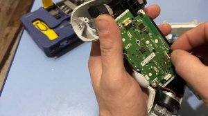 Как разобрать и почистить геймпад DualShock 4 PS4 Как почистить джойстик на PS4, залипают кнопки.