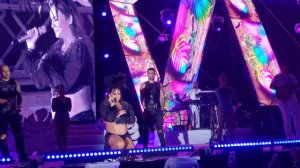 Claudia Leitte canta Winderson Nunes - San Island weekend - Trancoso