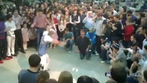 Цовкра 1. Лакцы танцуют брэйк-лезгинку