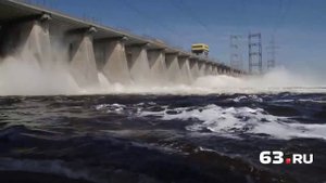 Сброс воды на Жигулевской ГЭС