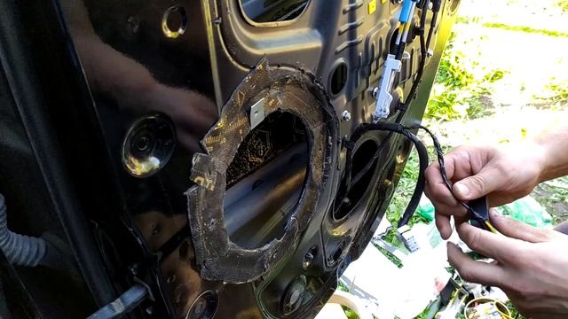 Установка динамиков в авто. смотреть онлайн