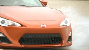 The Slow Mo Guys на Русском (Выпуск # 18) - Дрифт по лужам (GT86)