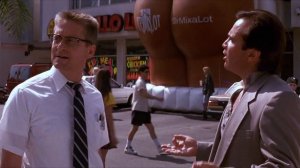 С меня хватит! (1993) | Сцена с телефонной будкой | RUS, 4K