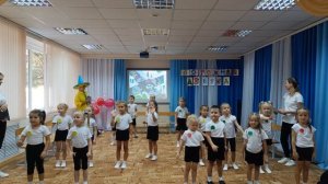 Танцевальная композиция "Папа купил автомобиль"