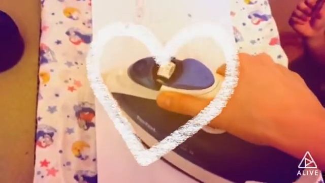 Картина из восковых мелков.Поделки с детьми.Радость воспитания. смотреть онлайн