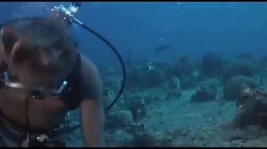 Jacqueline Bisset Scuba