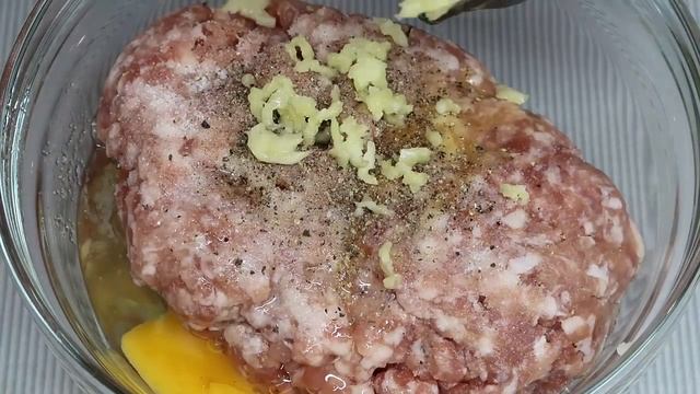 Невероятно вкусное и сытное блюдо в горшочках в духовке. Тефтели с грибами и овощами в горшочках