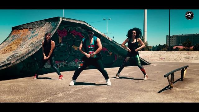 REGGAETON - J. Balvin (Coreografía ZUMBA) / LALO MARIN смотреть онлайн