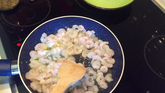 Готовлю и болтаю. Тушеные креветки - karides güveç\  турецкая кухня.GBQ blog смотреть онлайн