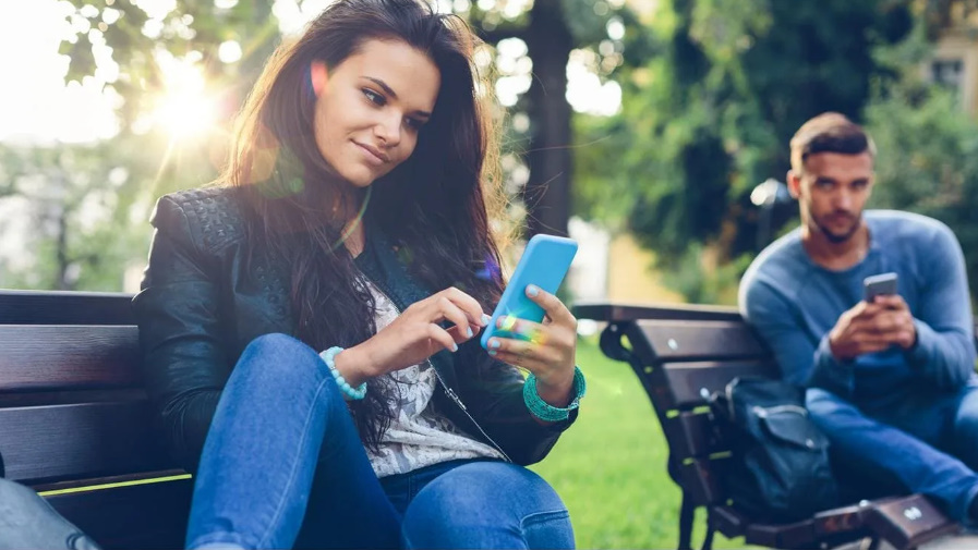 Мужчины перестали знакомиться на улице! Современное поведение людей смотреть онлайн