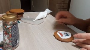 Как украсить пряники вафельной картинкой! ??☃️ #benita_life_vlog #пряники #украшаемпряники