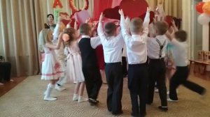 Танец"Мамино сердечко"