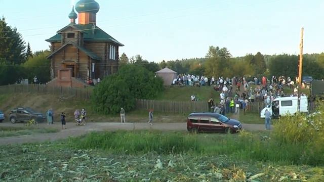 Крестный ход   Н. Пальник.  2022г.