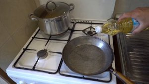 Суп из консервированной фасоли.