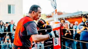 ПАПАША в Боях Без Правил !!!!  Участковый !!!