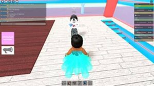 Играем в Принцесса-магнат в Roblox