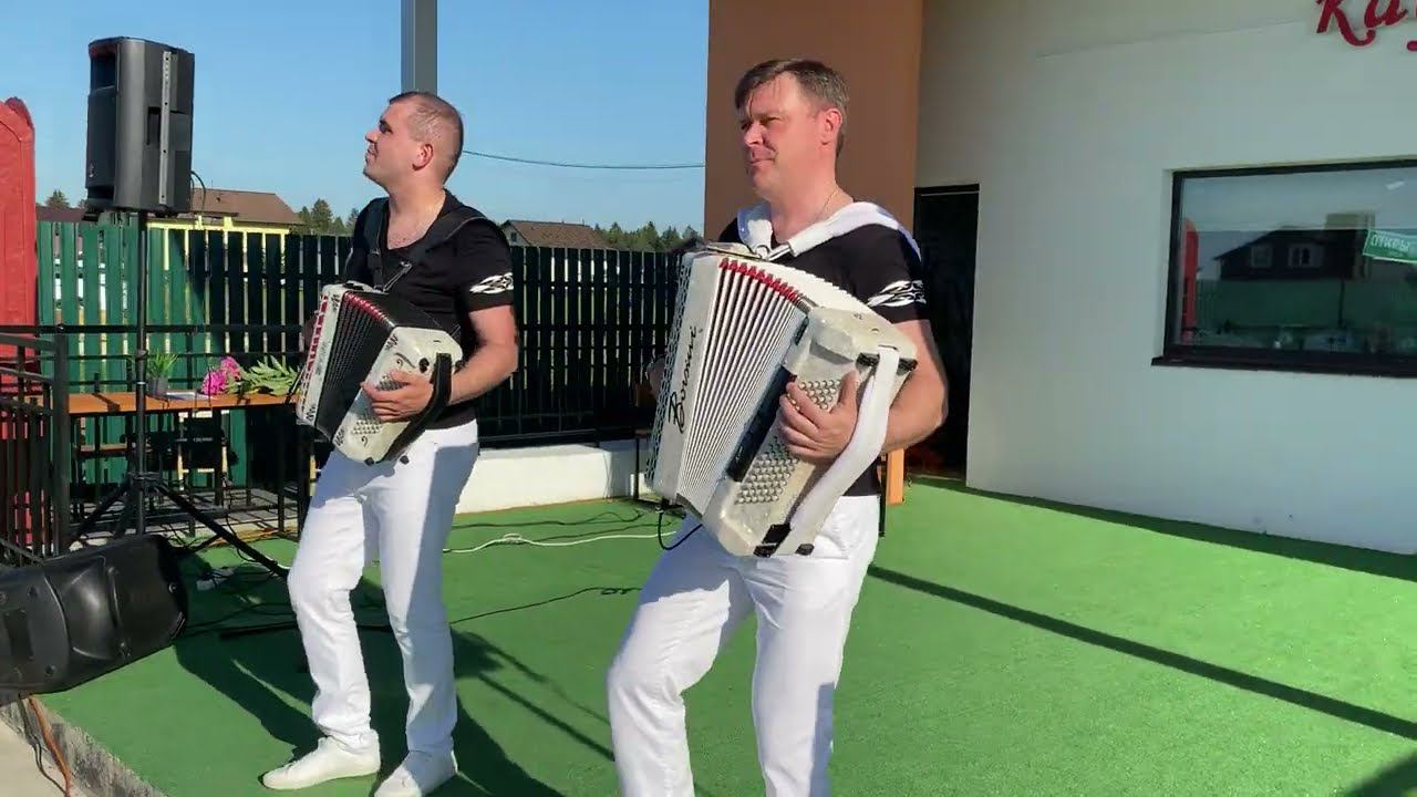 Дуэт аккордеонистов "Штрихкод" Пилоты смотреть онлайн