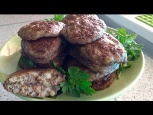 Котлетки из куриной печени с наполнителем. Очень вкусные, легкие и полезные.