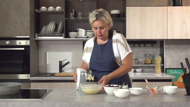 ПИРОГ с ВИШНЕЙ заливной «Венский» • простой рецепт вкусной выпечки к чаю