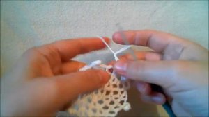 Шапка крючком ажурная сеткой на  ребенка 2 года. Часть 1.