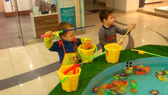 Рыбалка для детей на магнитах-развлекательное детское видео.Fishing For Kids On Magnets