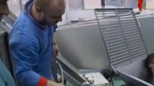 Рабочего затянуло в размельчитель 18+