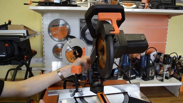 Циркулярная торцовочная пила Evolution 210CMS. Руководство смотреть онлайн