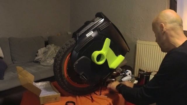 Montaż pedałów /pedals Off Road do Inmotion V12 HT смотреть онлайн