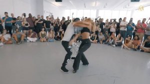 Ahí Va - Pinto Picasso | ABDEL & LETY | BACHATA DANCE